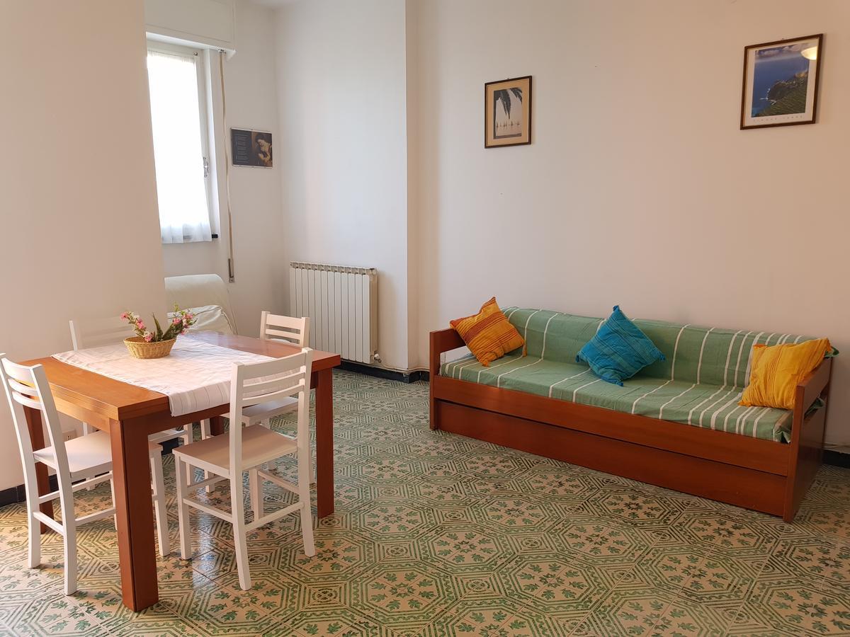 Lorenzo'S Charming Flat Monterosso al Mare Exterior photo