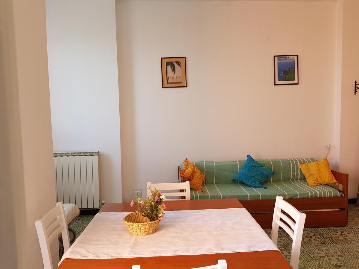 Lorenzo'S Charming Flat Monterosso al Mare Exterior photo